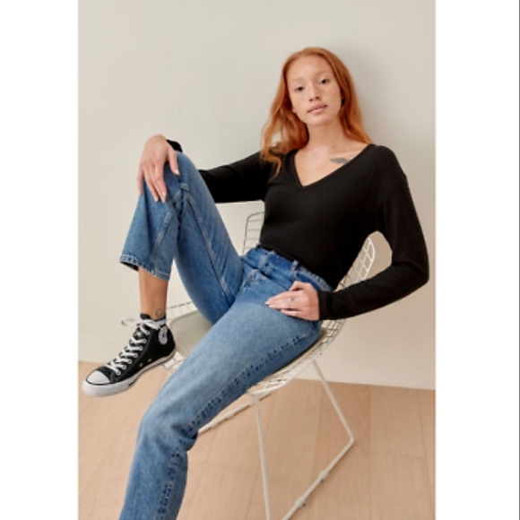 Reformation Gen Black V-Neck Knit Top in Black Size XS - Picture 11 of 11